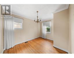 27 Sunray Crescent, Toronto, ON M3M2C4 Photo 17