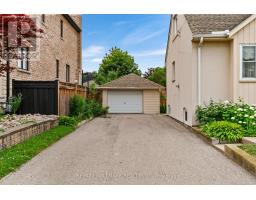 27 Sunray Crescent, Toronto, ON M3M2C4 Photo 37