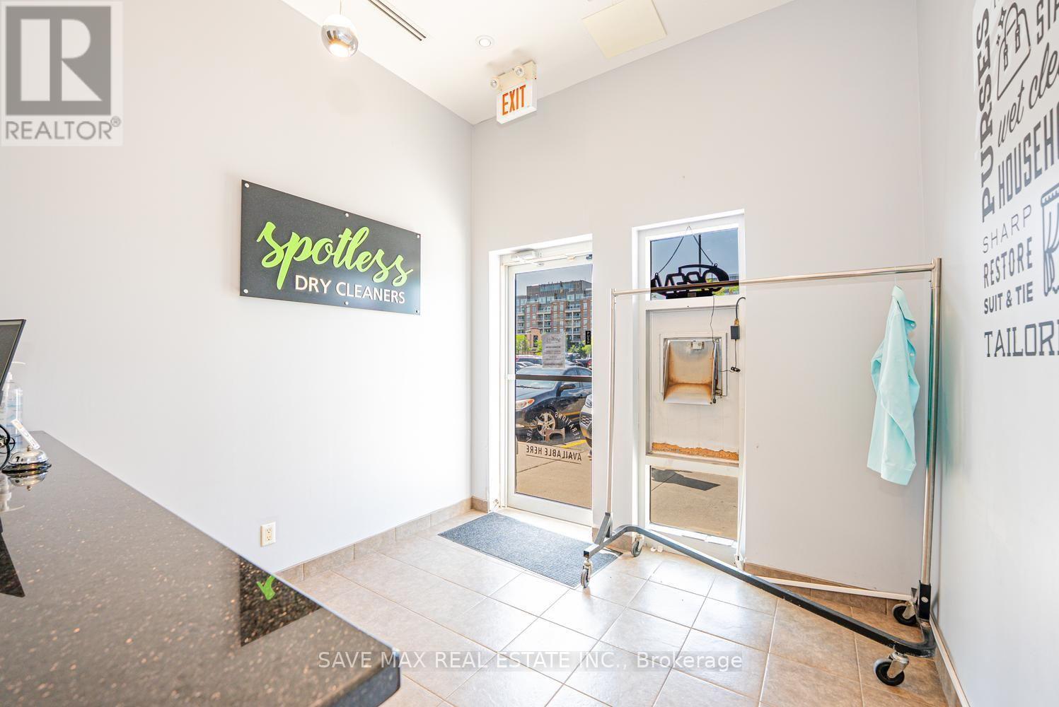 2525 Prince Michael Drive — photo 16