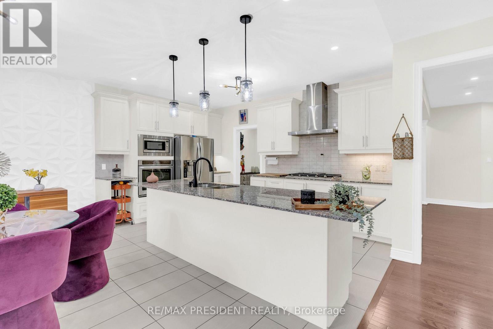 25 Selsdon Street, Brampton, ON photo 11