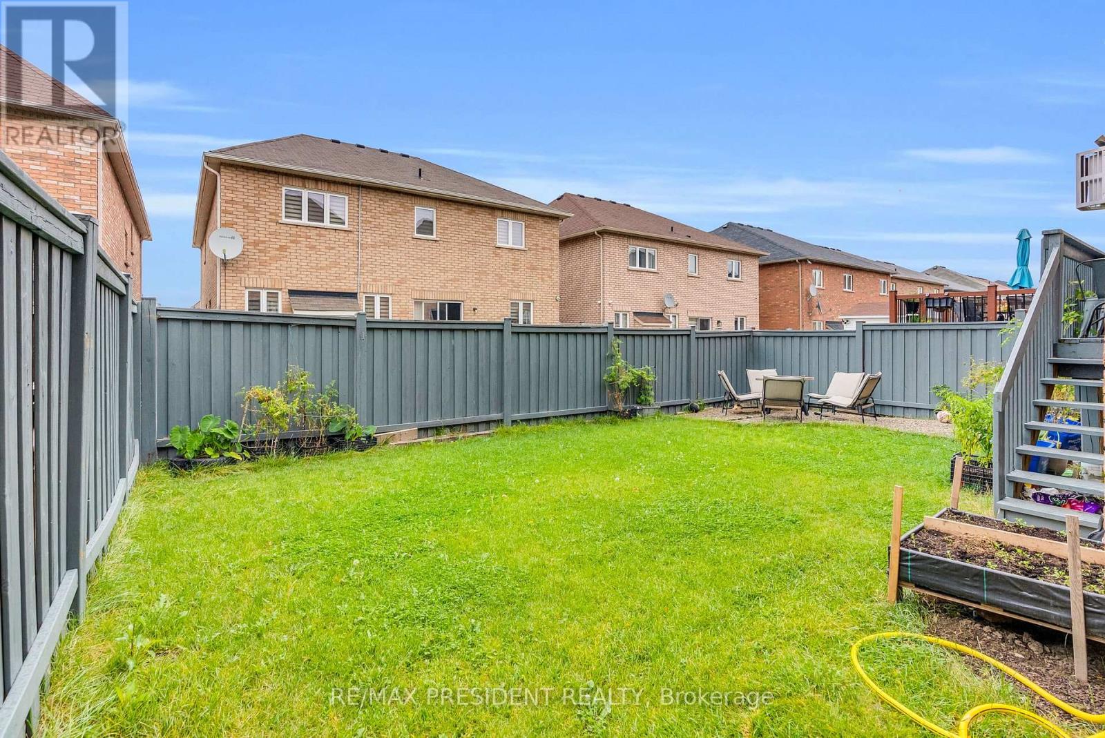 25 Selsdon Street, Brampton, ON photo 45