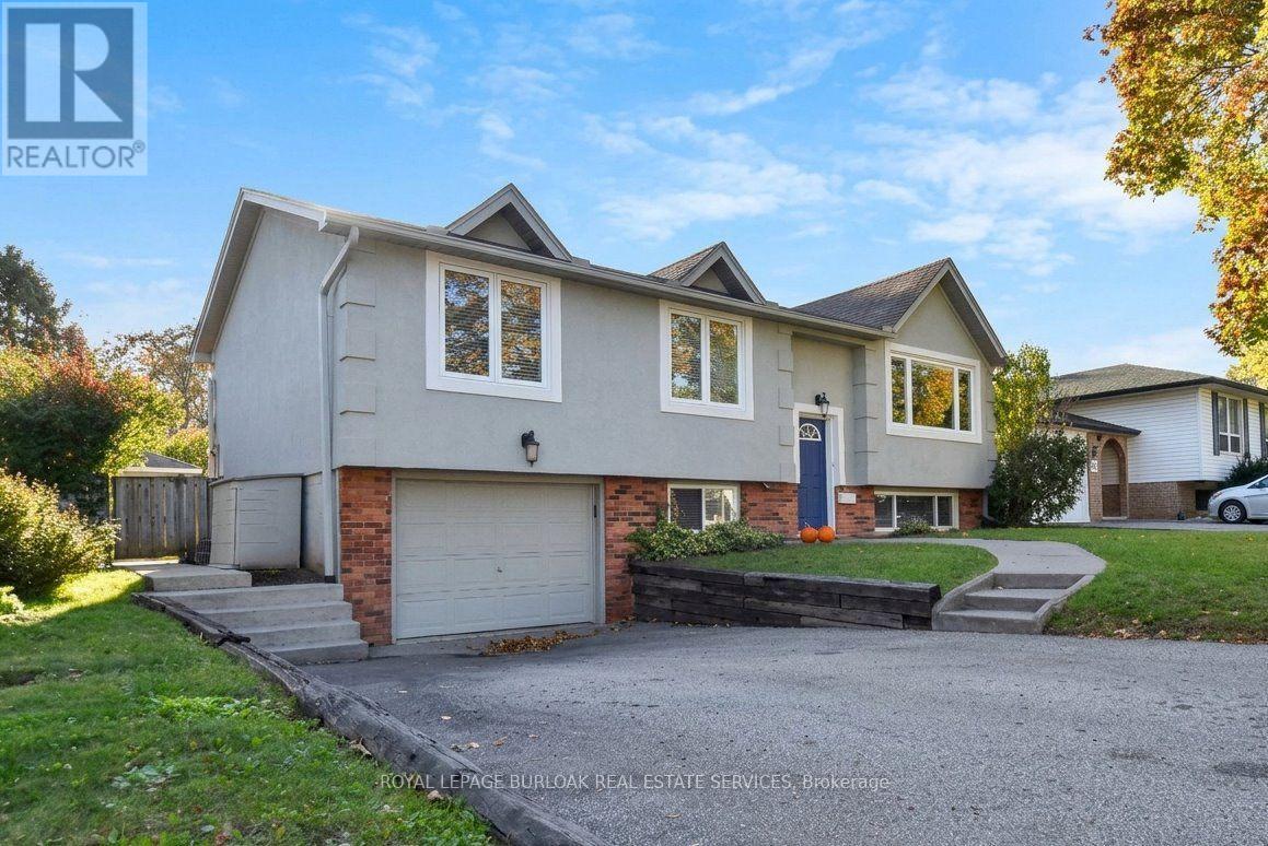 Photo of 699 CASTLEGUARD CRESCENT