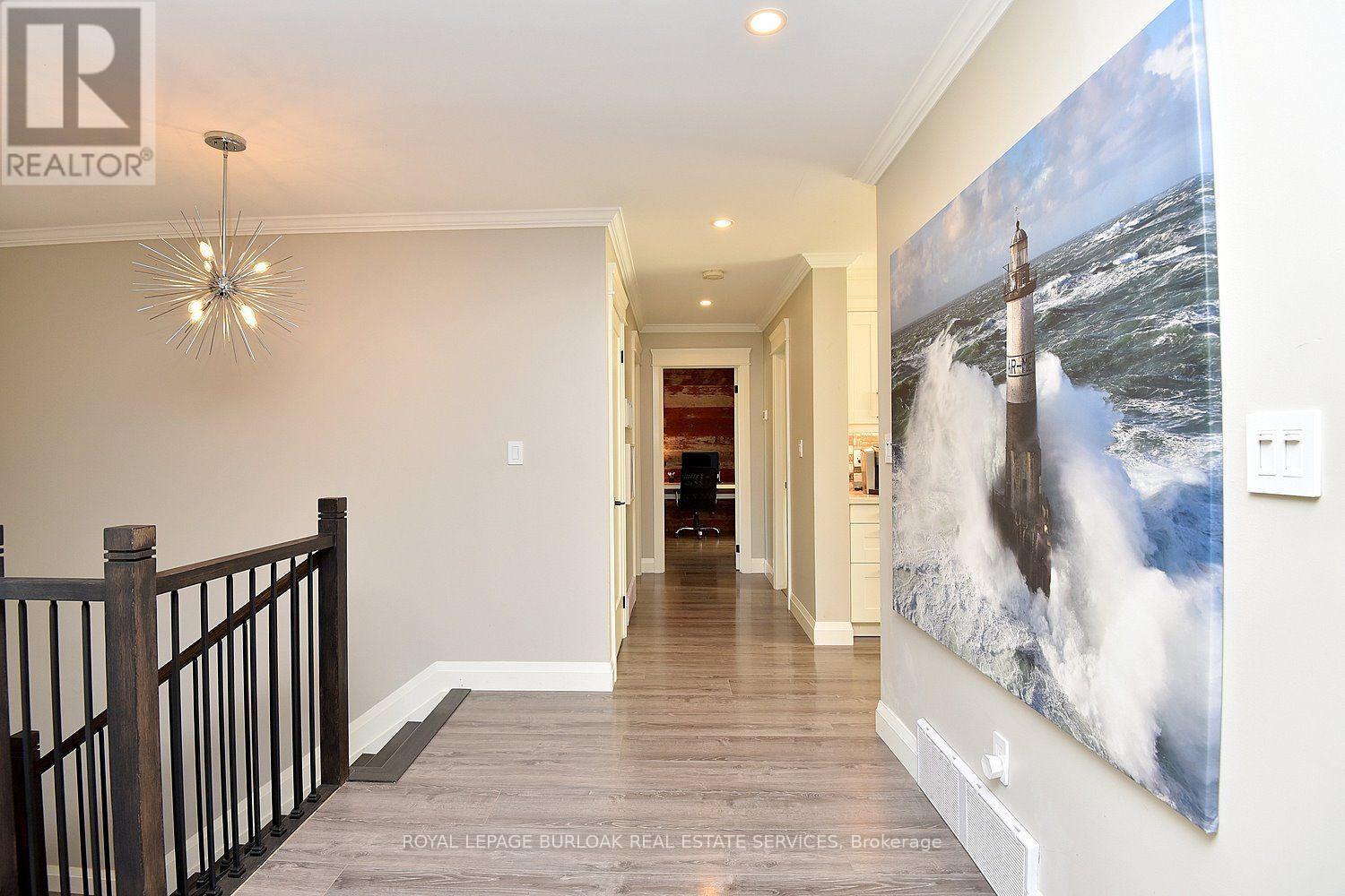 699 CASTLEGUARD CRESCENT - 25