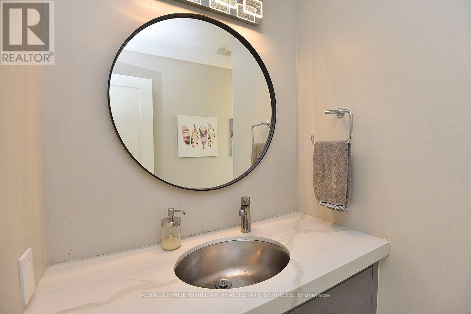 699 CASTLEGUARD CRESCENT - 33
