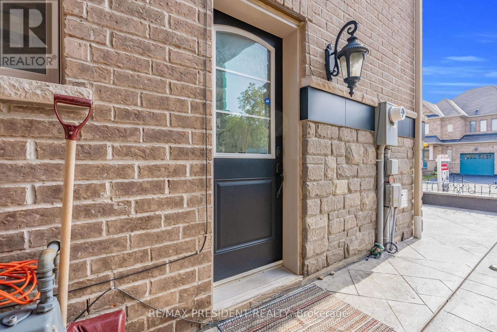 16 Canary Close, Brampton, ON photo 46