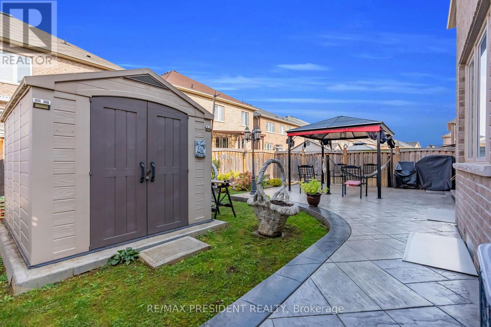 16 Canary Close, Brampton, ON photo 47