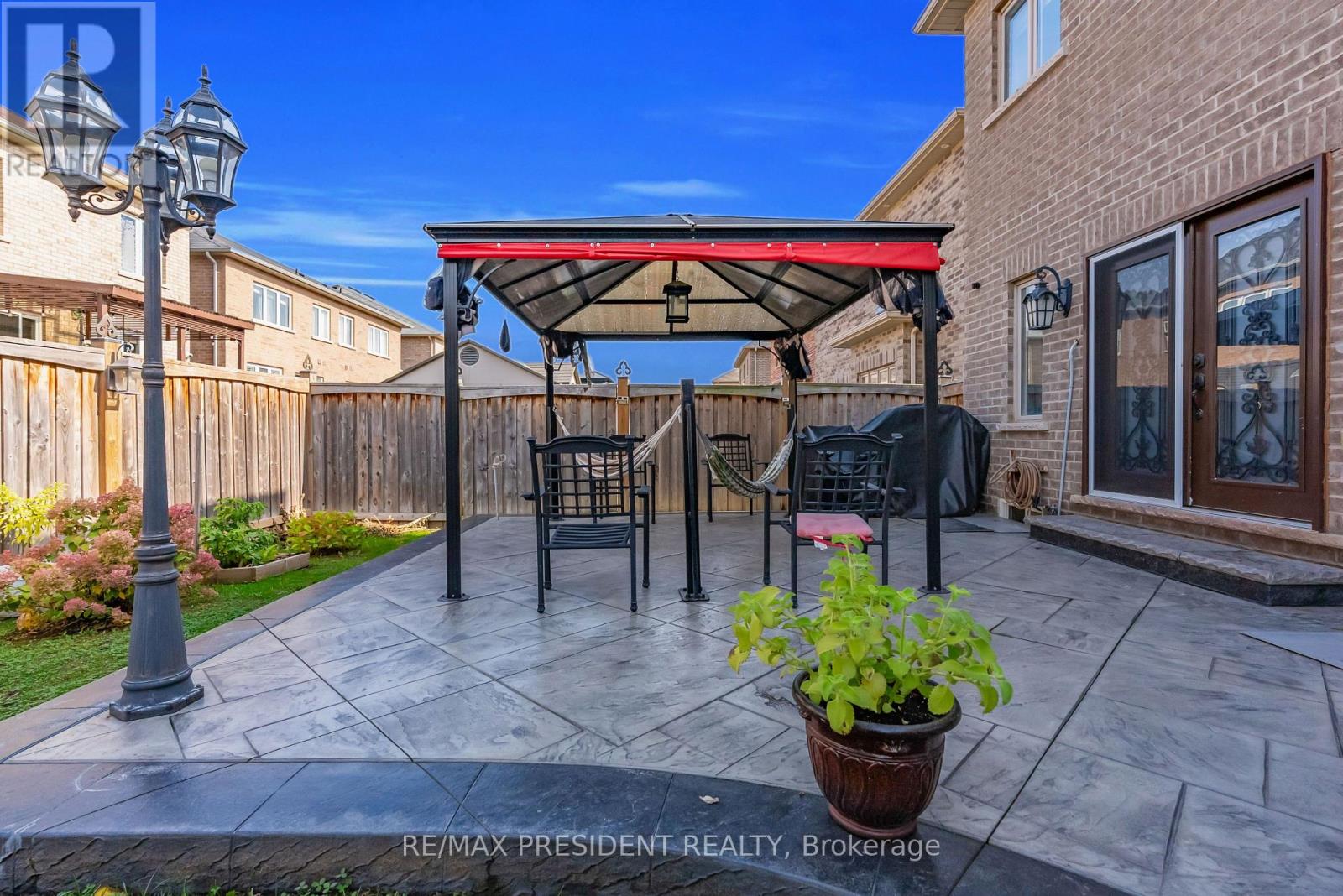 16 Canary Close, Brampton, ON photo 48