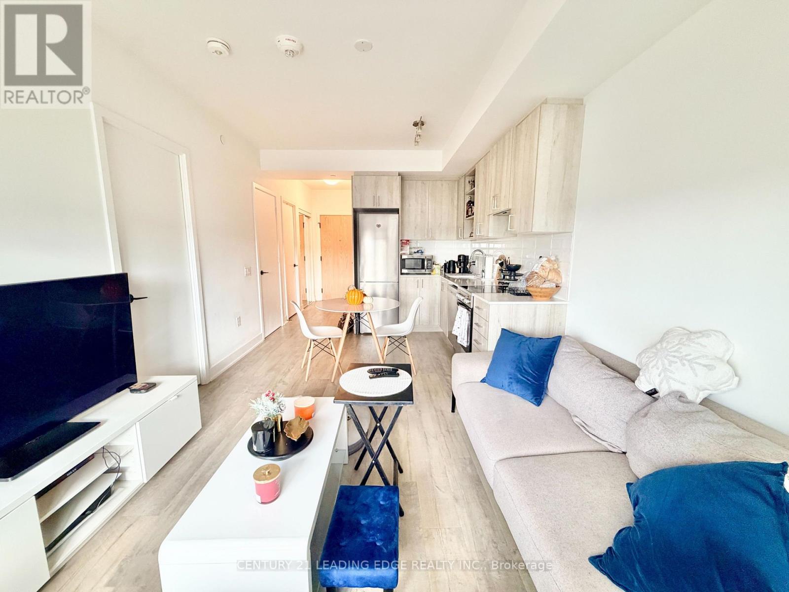50 George Butchart Drive — photo 16