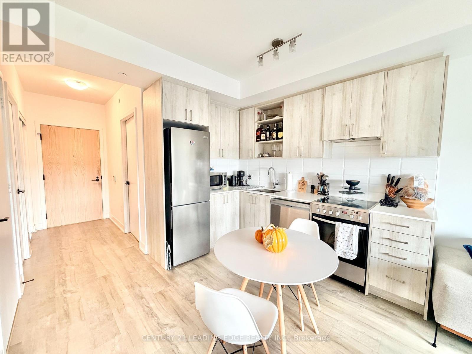 50 George Butchart Drive — photo 18