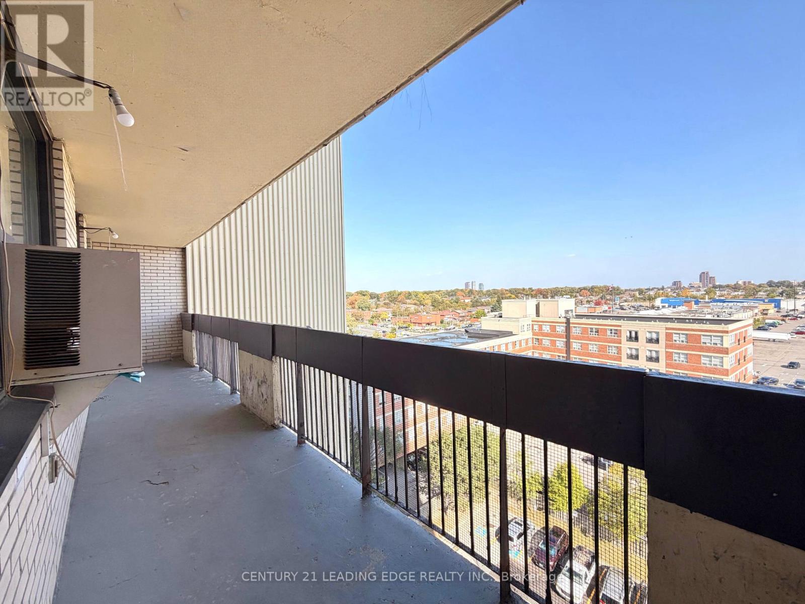 1455 Lawrence Avenue West — photo 10