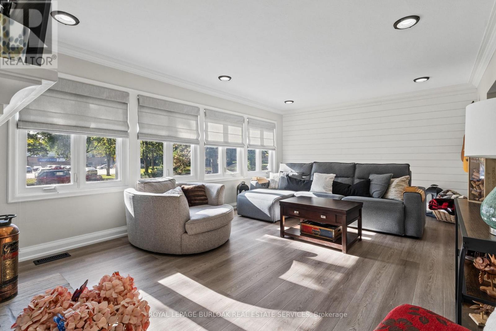 497 TOWNSEND AVENUE - 10
