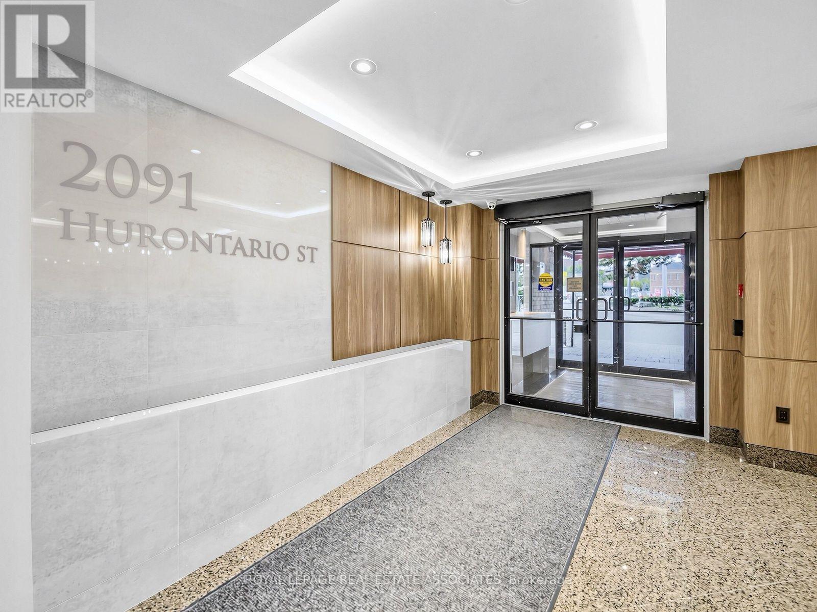 2091 Hurontario Street — photo 18