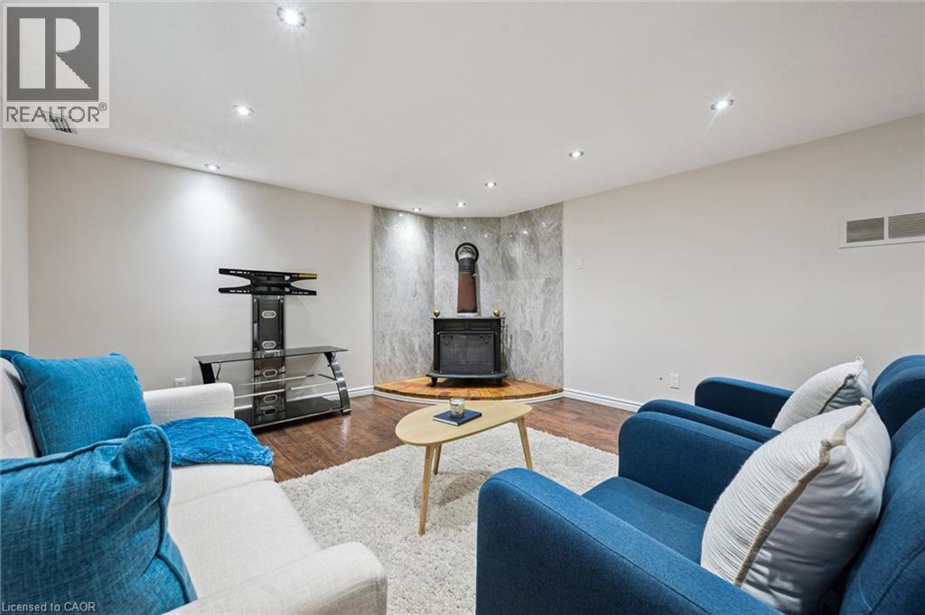 326 MANCHESTER Road - Image 19