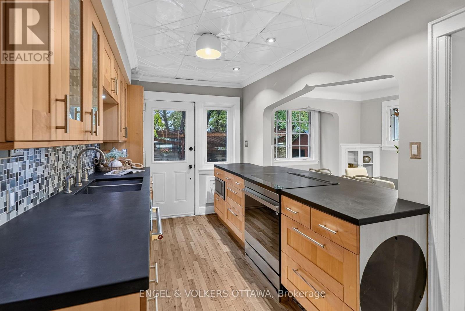 61 Muriel Street — photo 13