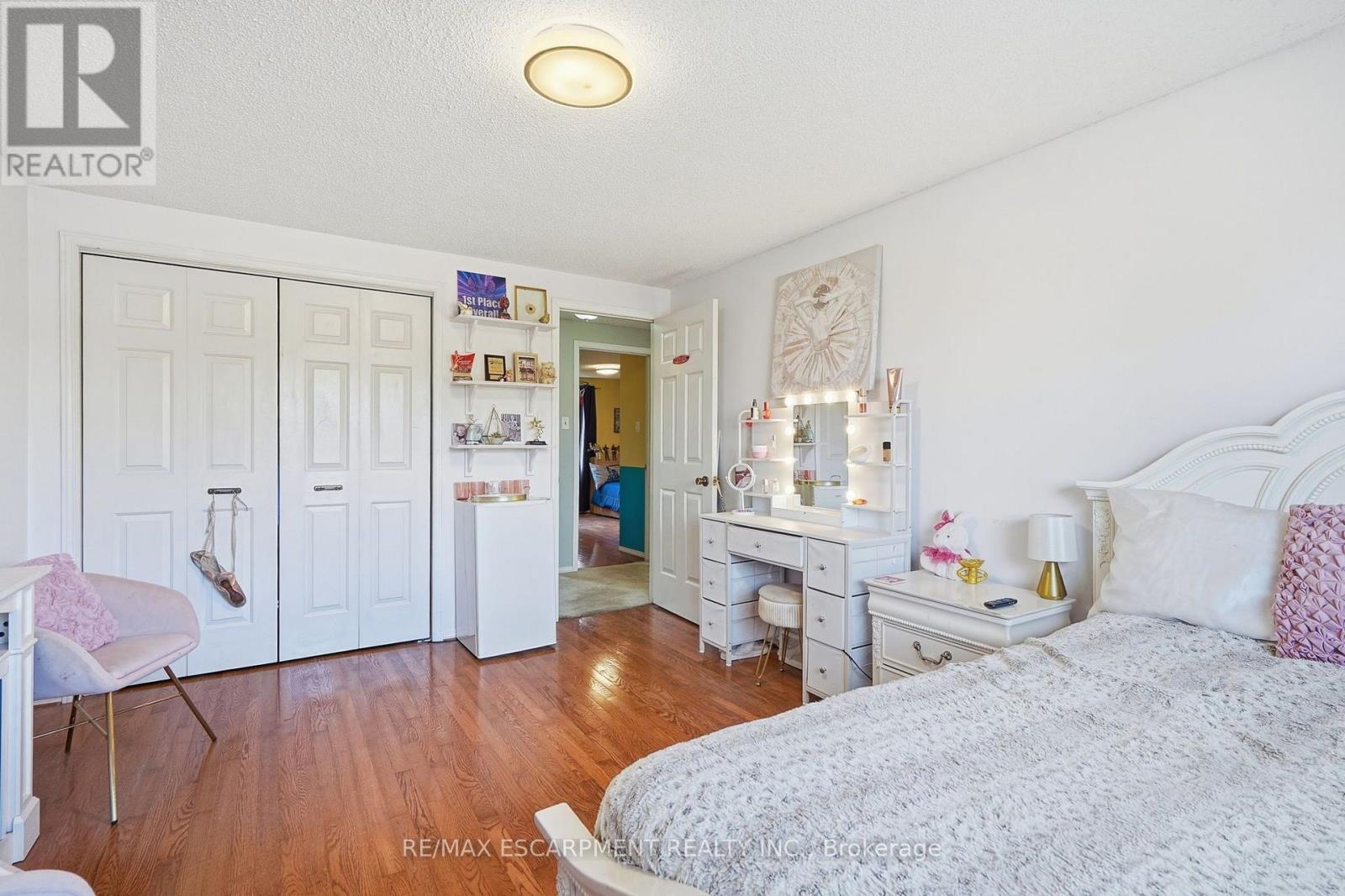 18 Rowntree Drive, Hamilton, ON photo 25