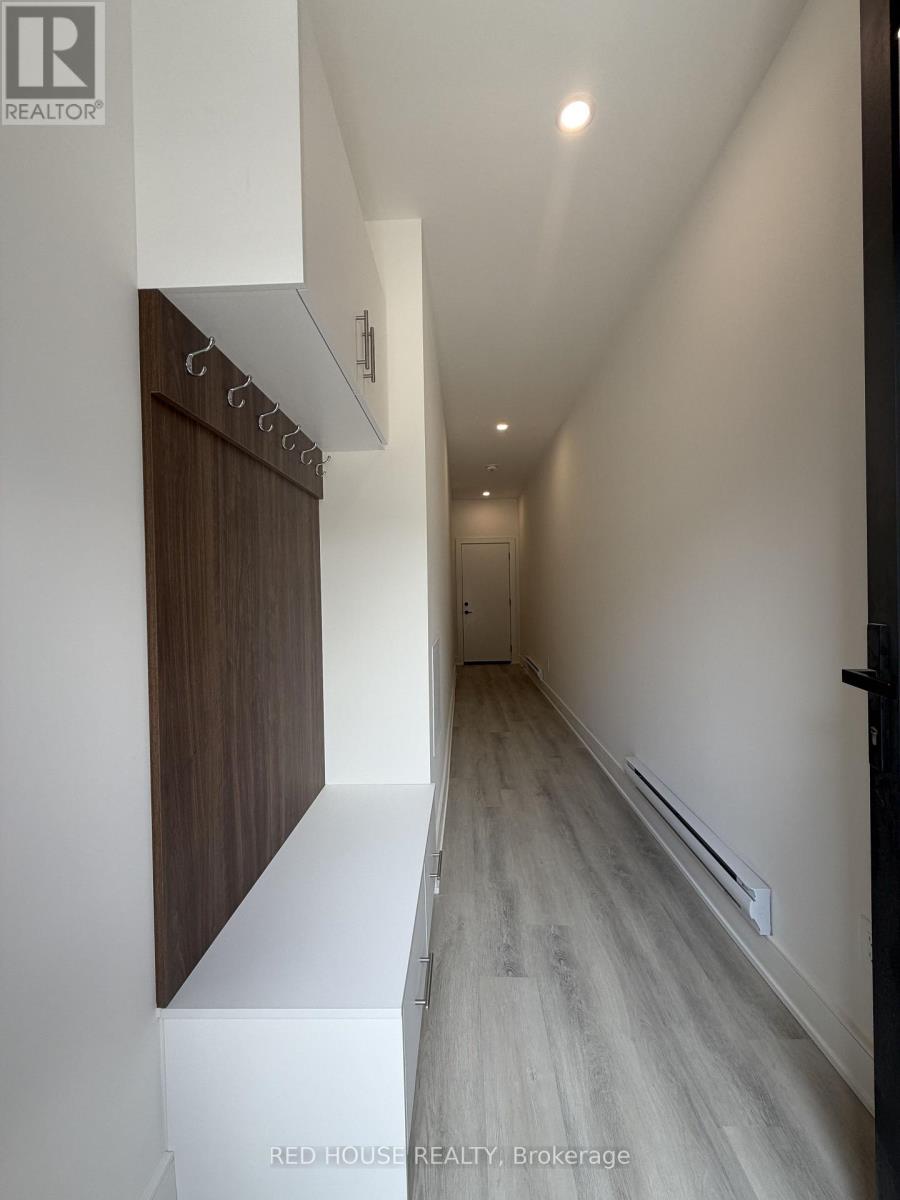 49 Everett Common — photo 2
