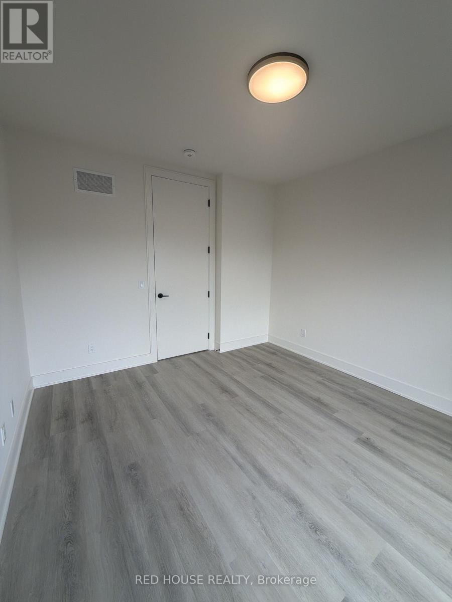 49 Everett Common — photo 20