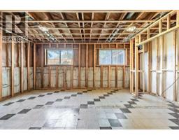 4421 Vissar Crescent NW - photo 27