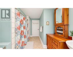 4 Thorburn, Gore Bay, ON P0P1H0 Photo 46