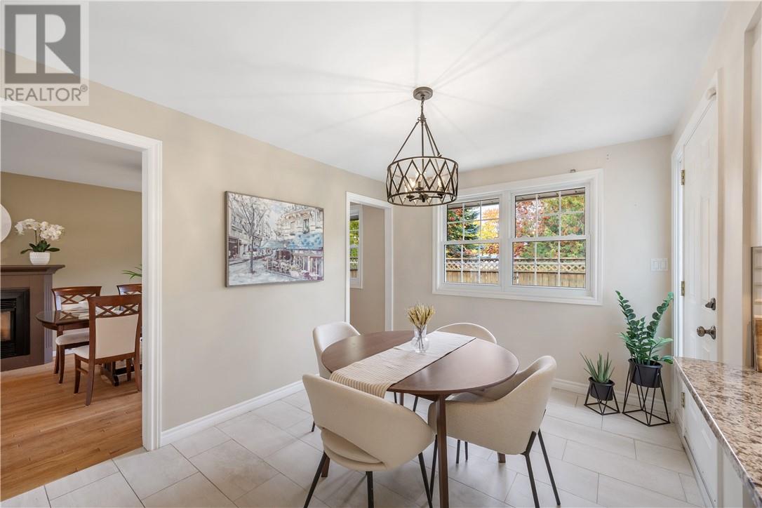 1231 Montrose Avenue — photo 13