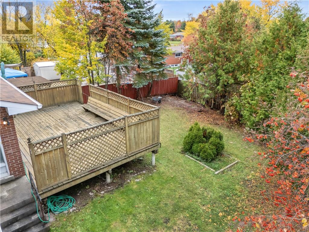 1231 Montrose Avenue — photo 46