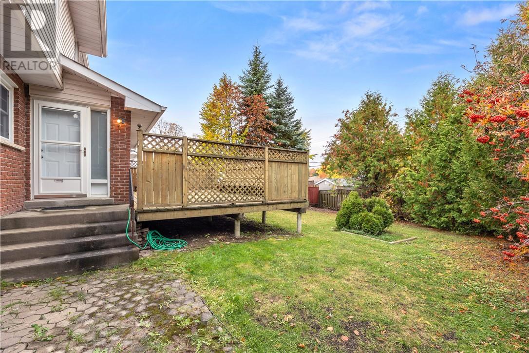 1231 Montrose Avenue — photo 40