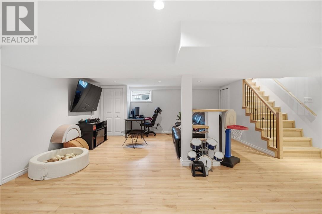 3113 Lina Street - 13