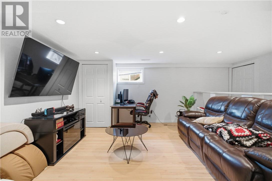 3113 Lina Street — photo 14