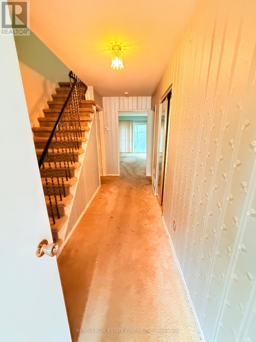 1028 BRIDLETOWNE CIRCLE - 2