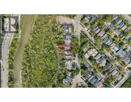 2pc Bathroom - 620 Rideau Road Sw, Calgary, AB T2S0R6 Photo 16