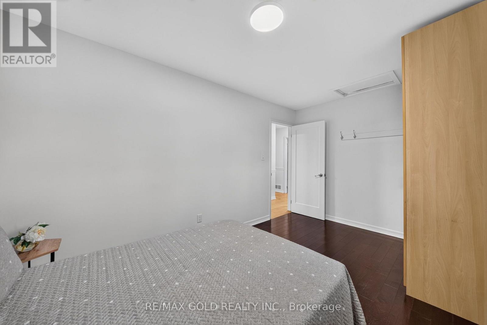 722 Balmoral Drive, Brampton, ON photo 30