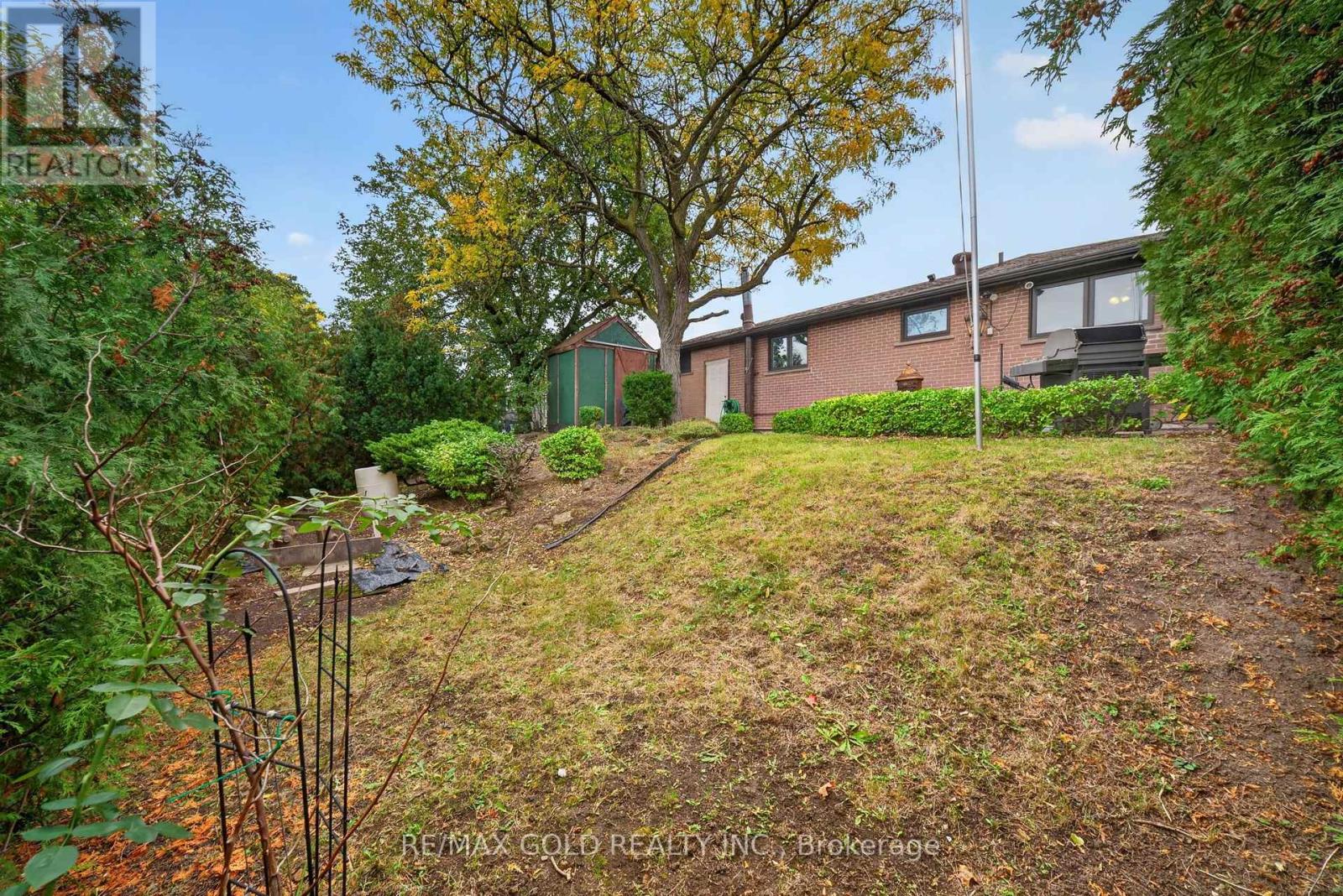 722 Balmoral Drive, Brampton, ON photo 38