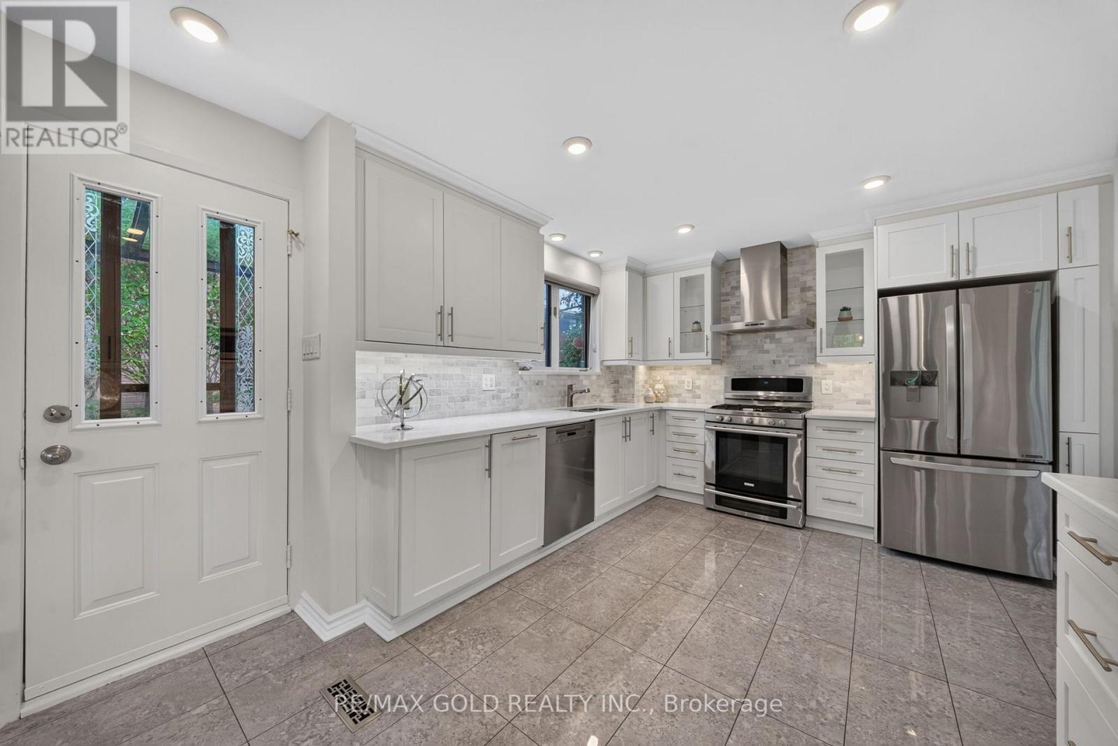 722 Balmoral Drive, Brampton, ON photo 18