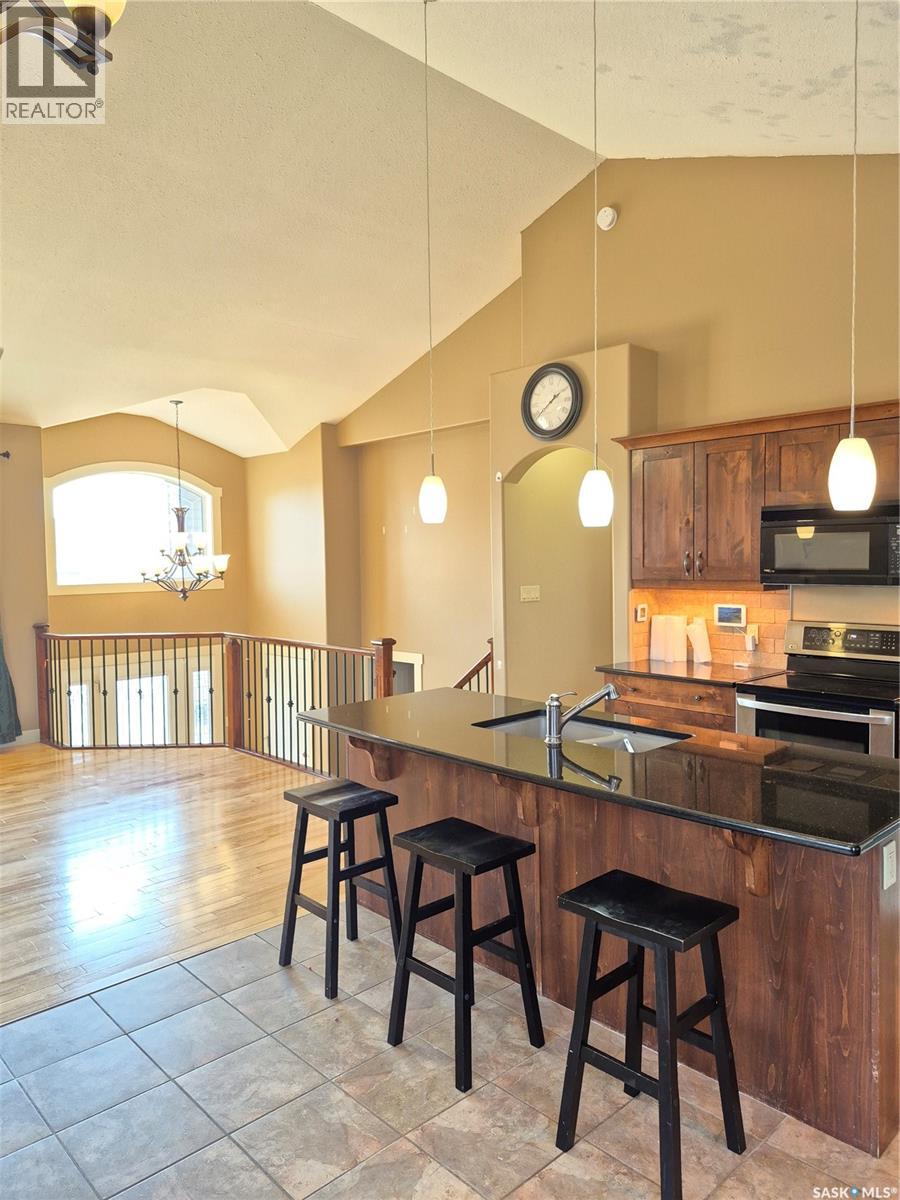 10321 Henderson DRIVE, North Battleford — photo 11
