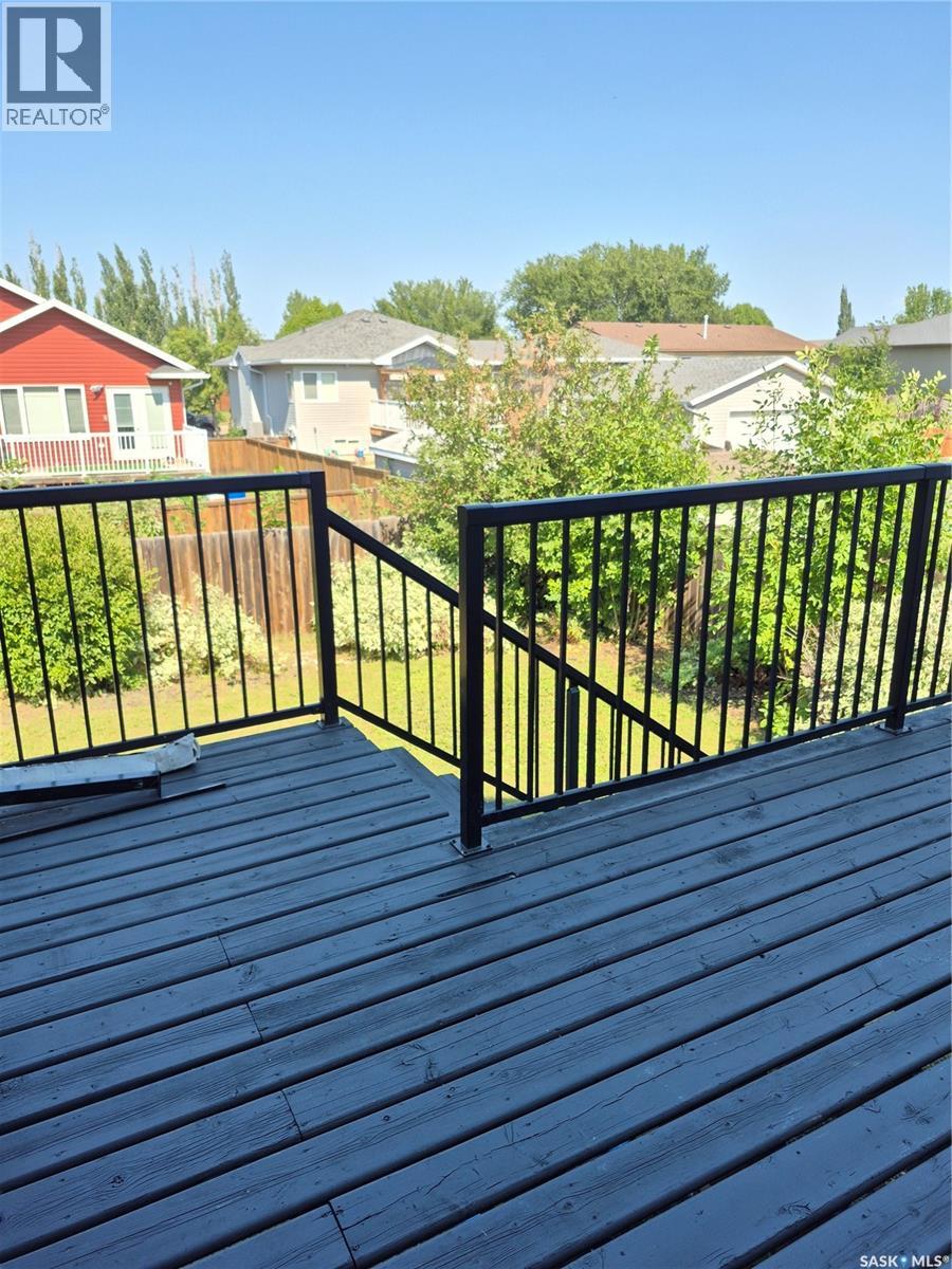 10321 Henderson DRIVE, North Battleford — photo 36