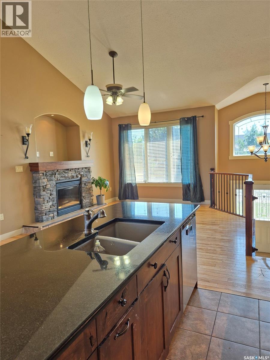 10321 Henderson DRIVE, North Battleford — photo 8