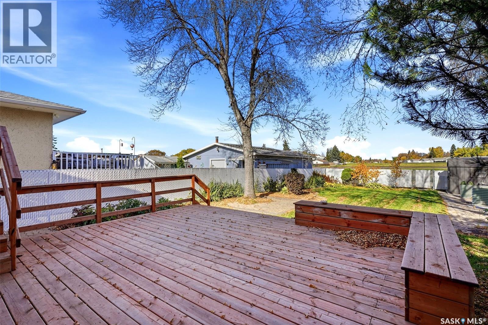 98 Read AVENUE - 35