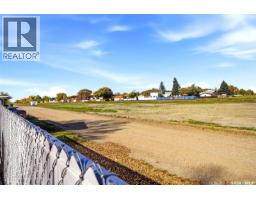 98 Read Avenue, Regina, SK S4T6P8 Photo 43