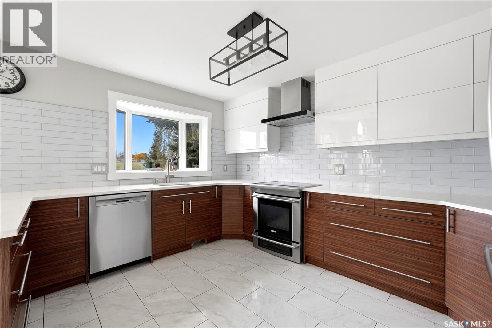 503 Solar STREET, Pilot Butte — photo 11