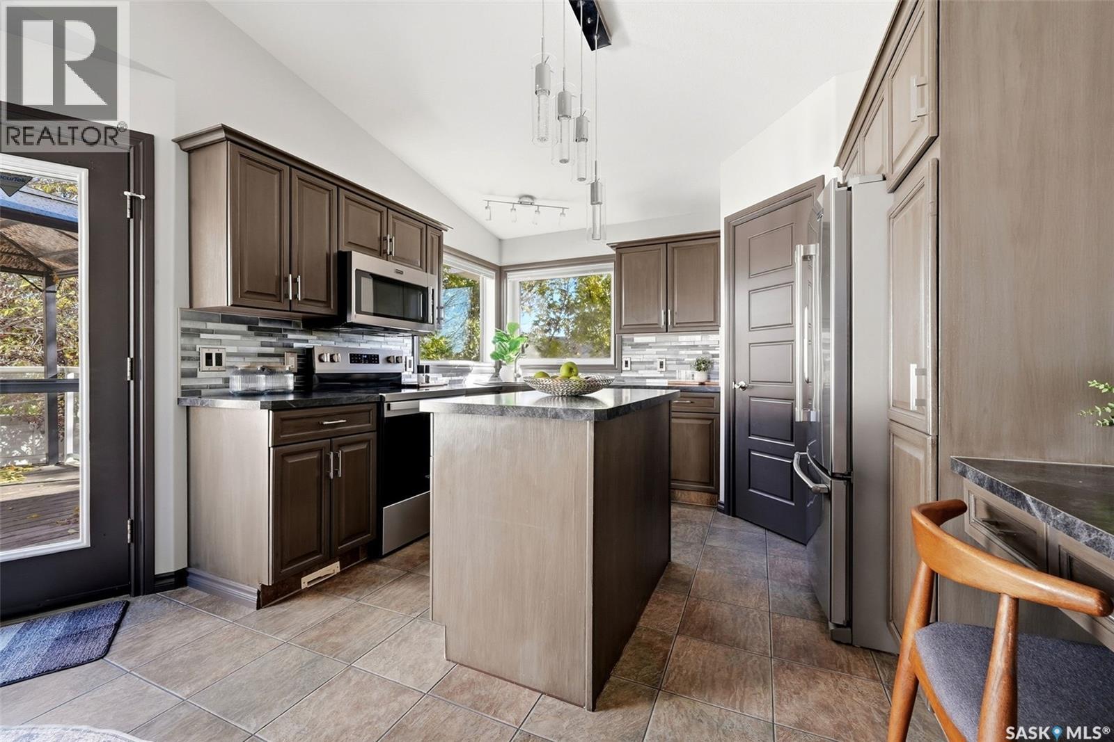 3247 Windsor Park PLACE, Regina — photo 6