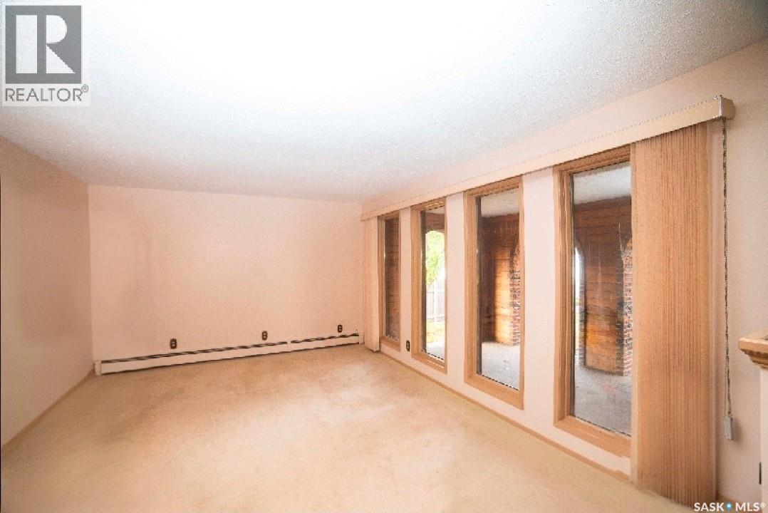 10802 Meighen CRESCENT, North Battleford — photo 4