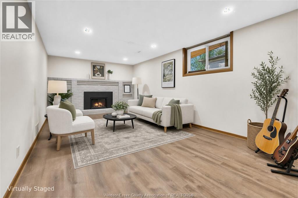 1367 Isabelle Place — photo 20