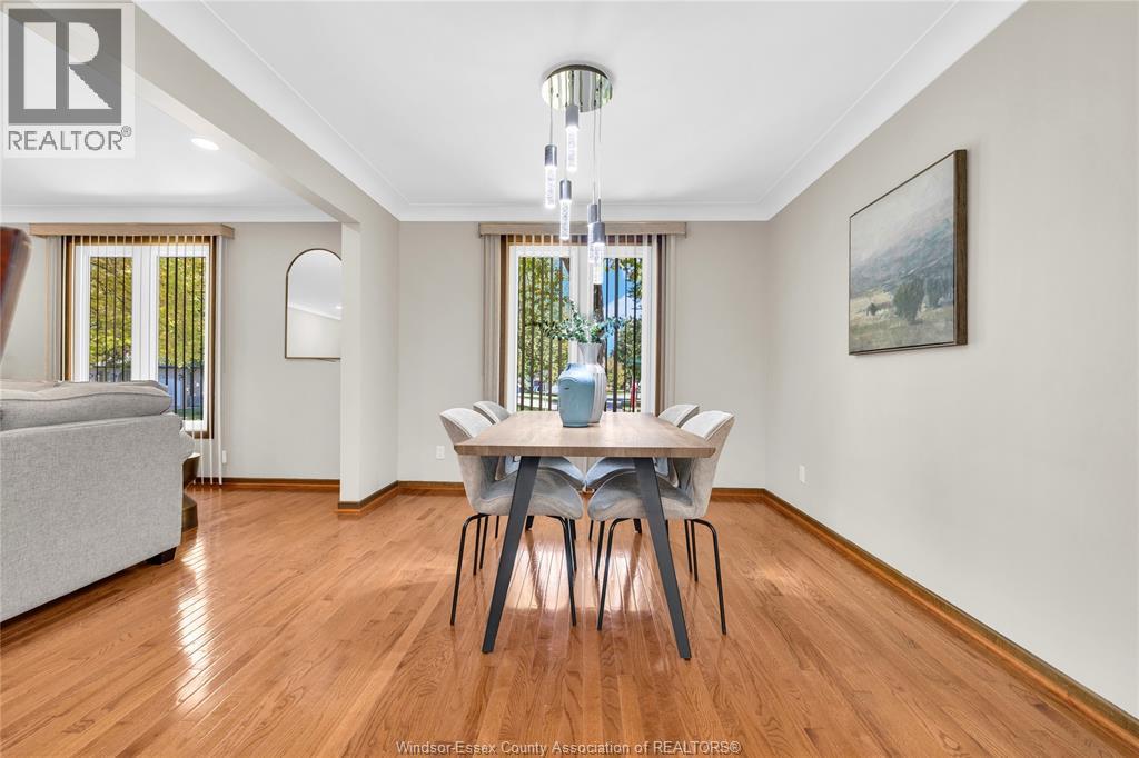 1367 ISABELLE PLACE - 6