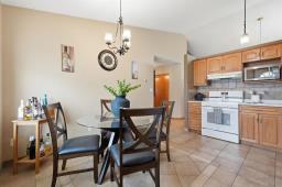 109 Kirkham Bay, Winnipeg, MB R2V4J5 Photo 12