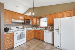 109 Kirkham Bay, Winnipeg, MB R2V4J5 Photo 13