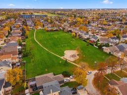 109 Kirkham Bay, Winnipeg, MB R2V4J5 Photo 37
