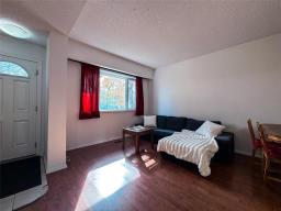 Office - 607 Jubilee Avenue, Winnipeg, MB R3L1P4 Photo 6