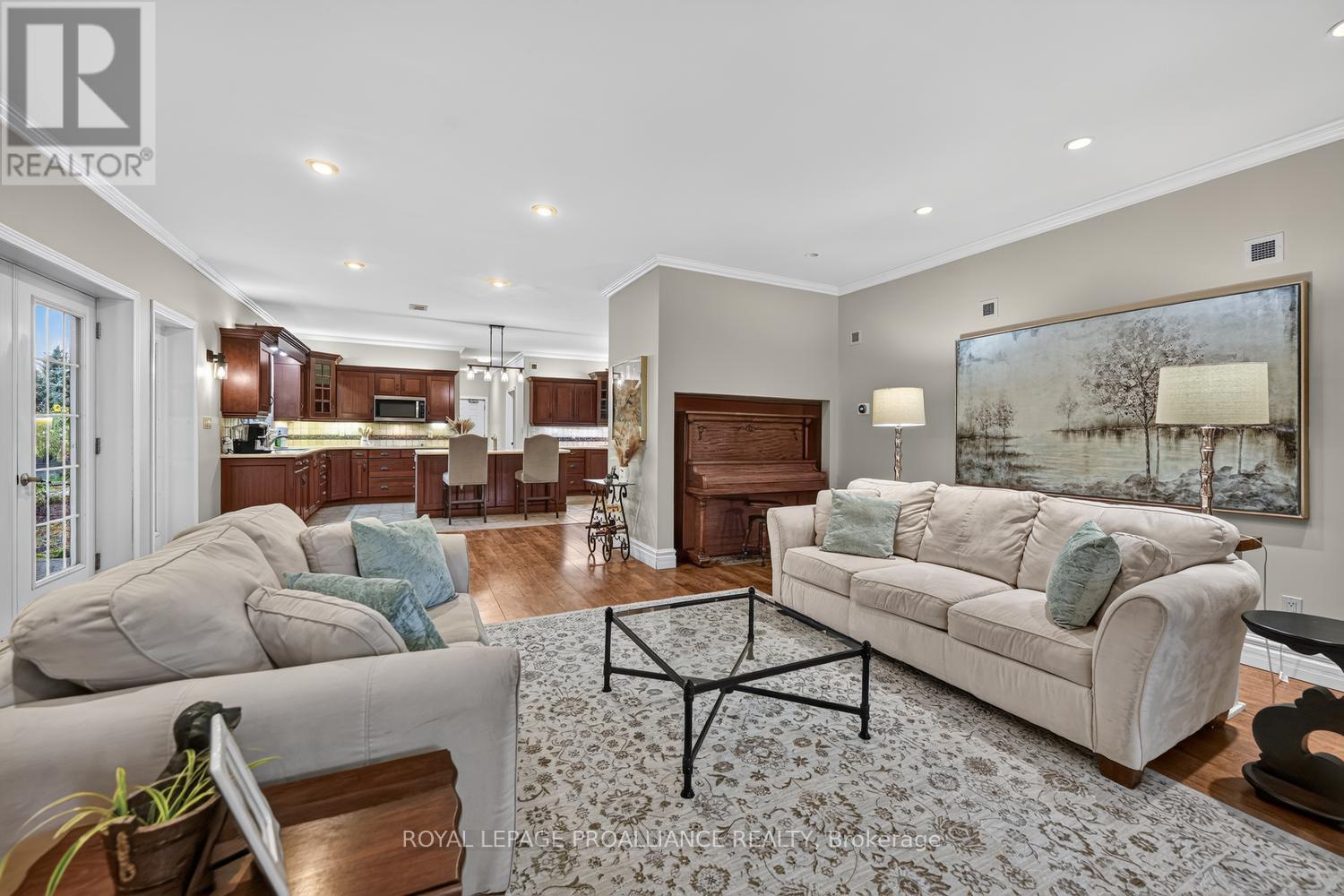 1131 Irace Drive — photo 8