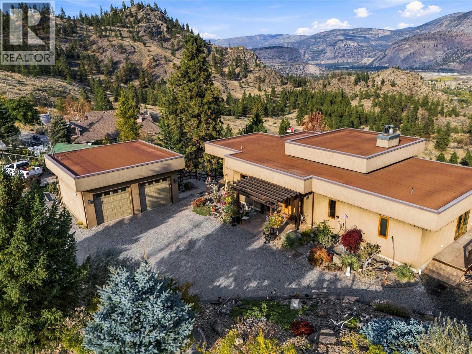 594 Wilson Mountain Road, Oliver