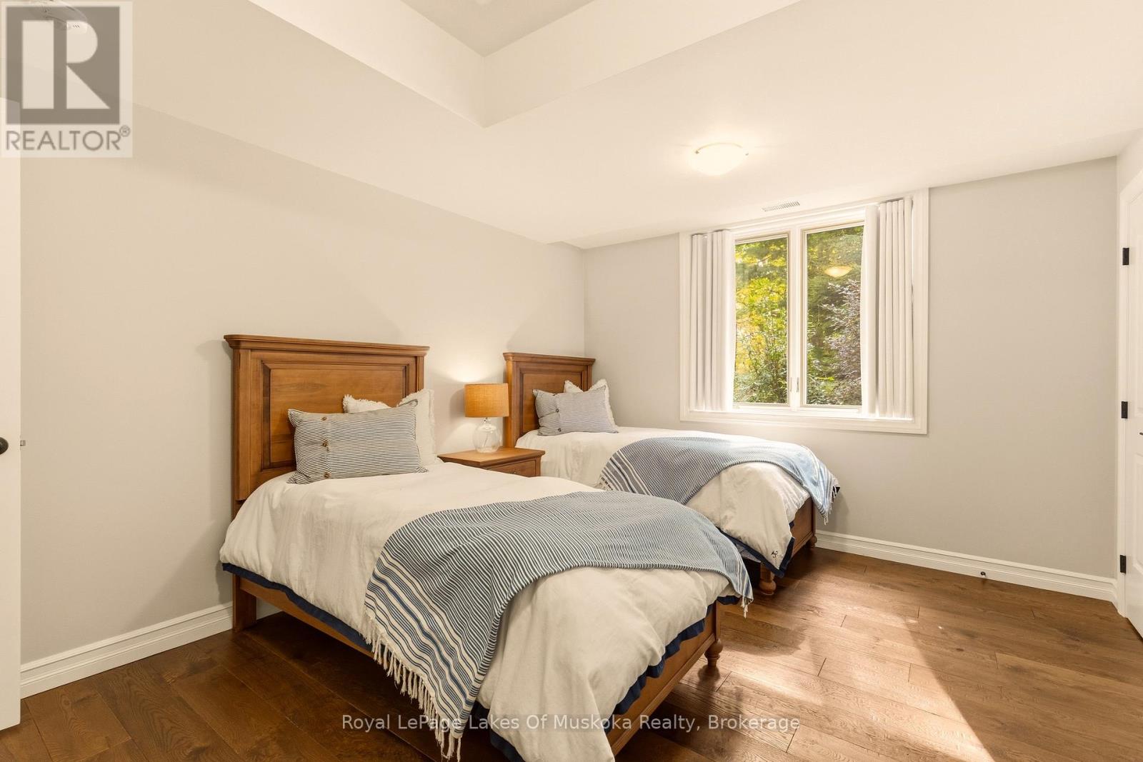 1563 SOUTH PORTAGE ROAD - 36